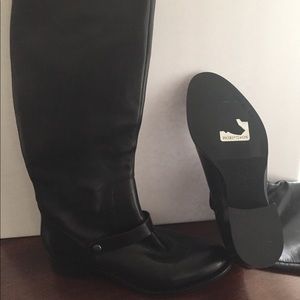NWT via spiga knee high boots